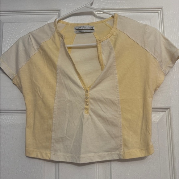 Yellow crop top urban outfitters - Picture 1 of 2